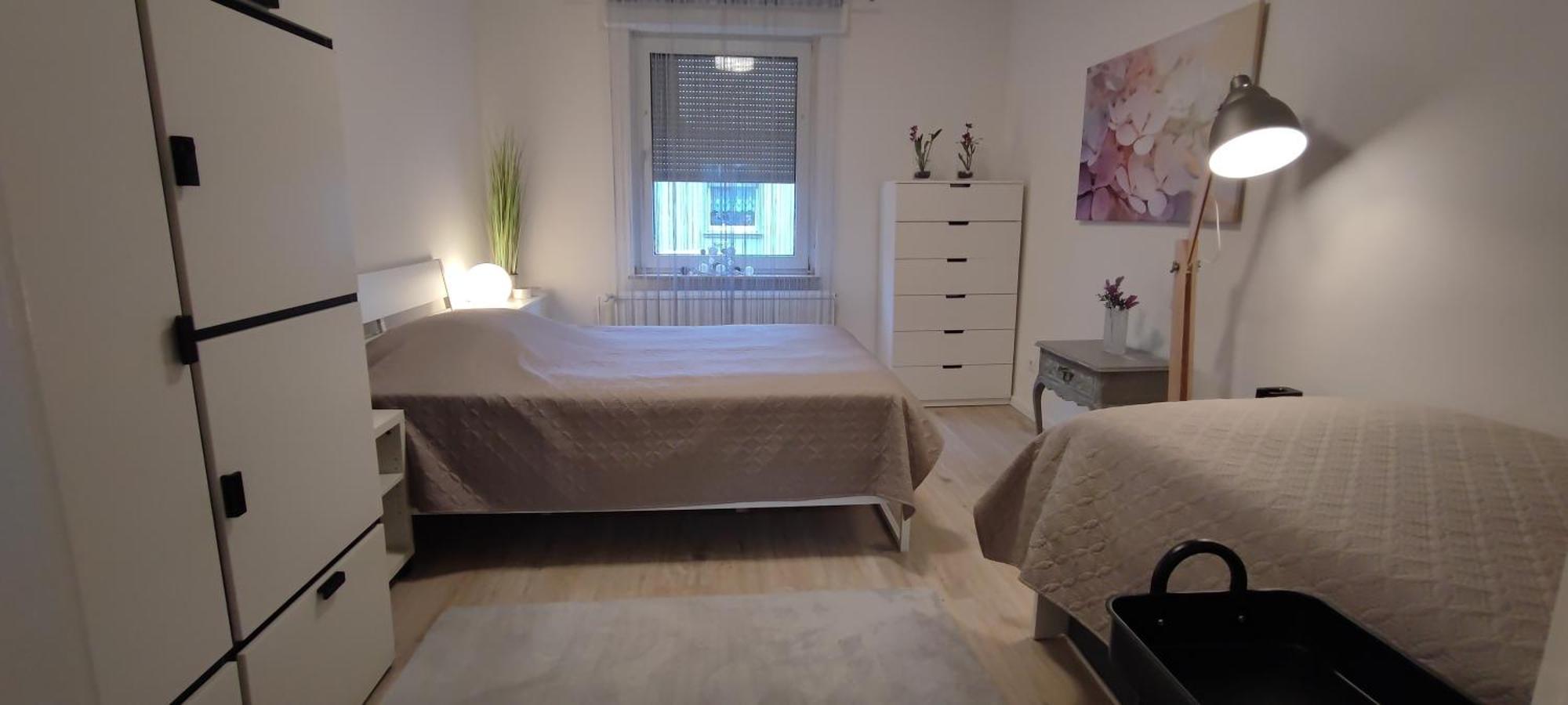 Juwel Im Zentrum Terrasse+garten 75m² * Monchengladbach