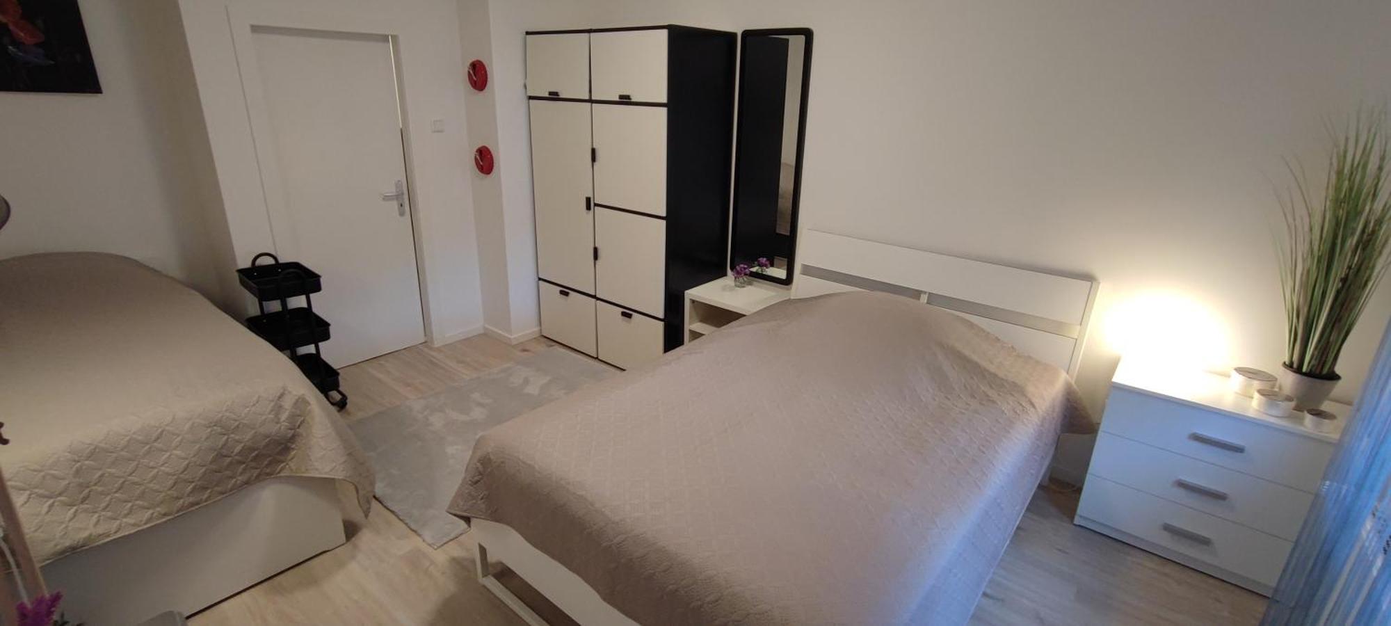 Juwel Im Zentrum Terrasse+garten 75m² Monchengladbach